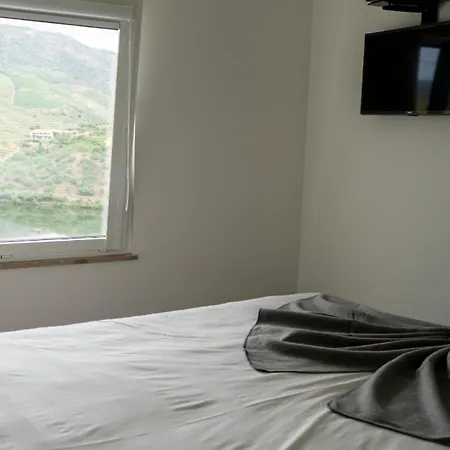 Rent4rest Douro River View Family Retreat 3bd * Pinhal do Douro