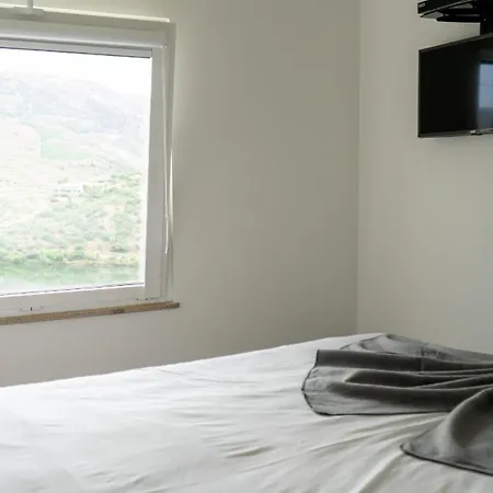 Rent4rest Douro River View Family Retreat 3bd * Pinhal do Douro