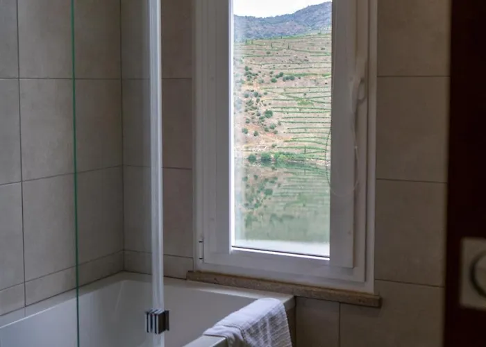 Rent4rest Douro River View Family Retreat 3bd アパート Pinhal do Douro