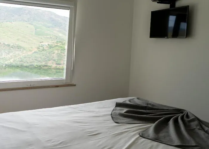 Rent4rest Douro River View Family Retreat 3bd * Pinhal do Douro