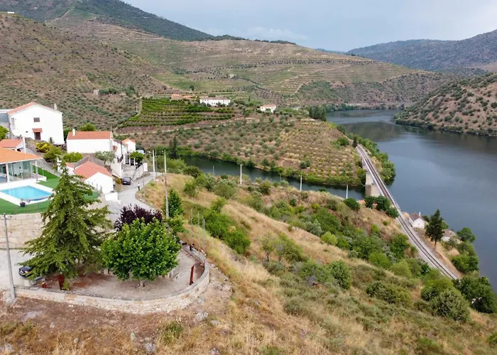 아파트 Rent4rest Douro River View Family Retreat 3bd Pinhal do Douro