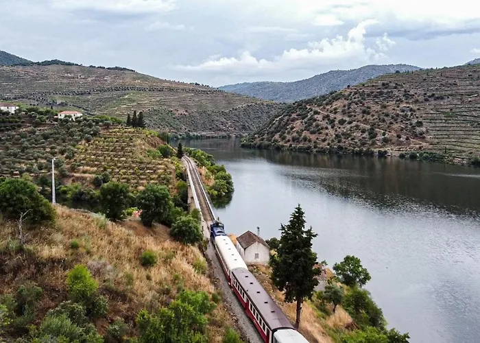 Rent4rest Douro River View Family Retreat 3bd アパート Pinhal do Douro