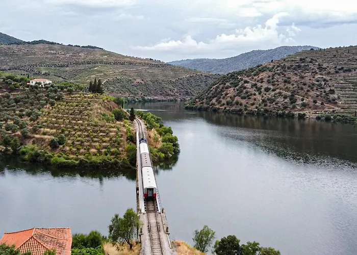 아파트 Rent4rest Douro River View Family Retreat 3bd Pinhal do Douro